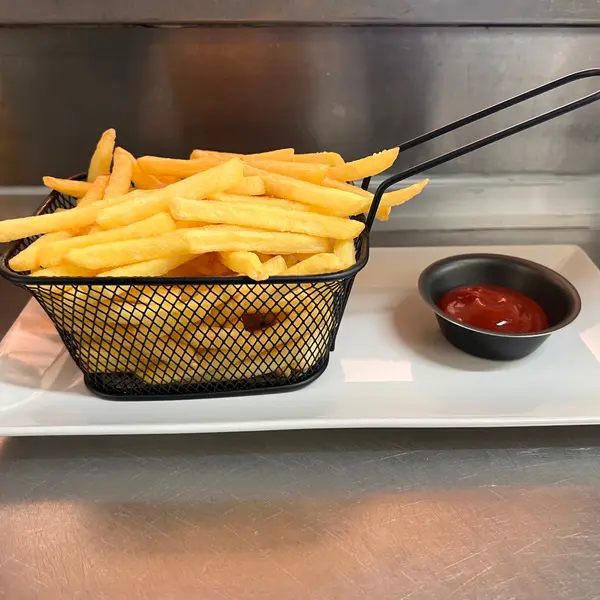 bistro-240 - Salted Fries