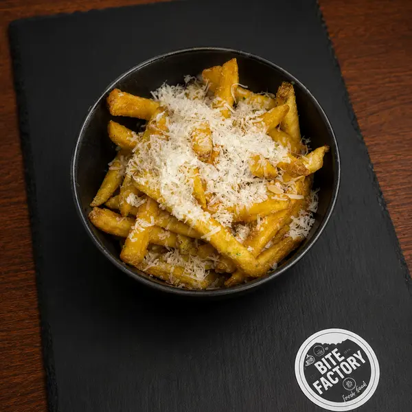 bite-factory - Garlic Parmesan Fries