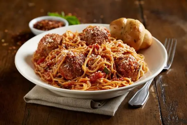 bjs-restaurant-brewhouse - Jumbo Spaghetti And Meatballs