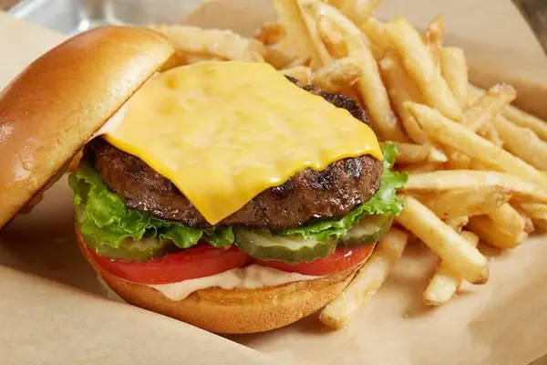 bjs-restaurant-brewhouse - Classic Cheeseburger*