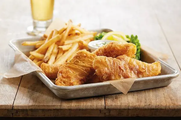 bjs-restaurant-brewhouse - BJ's Brewhouse Blonde® Fish 'N' Chips