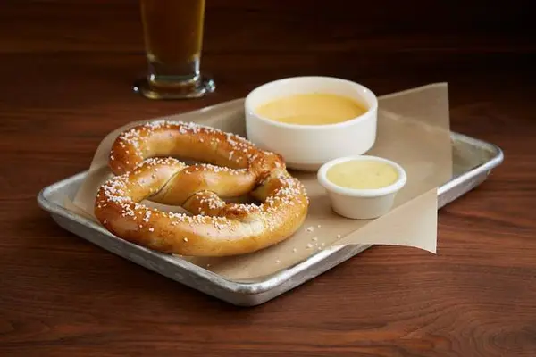 bjs-restaurant-brewhouse - Big Twist Pretzel With Beer Cheese