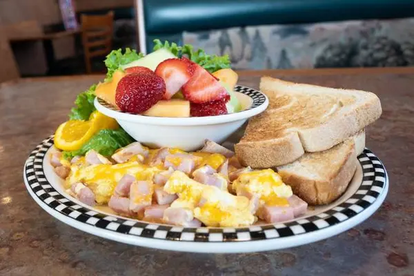 black-bear-diner - Cubs Scrambler