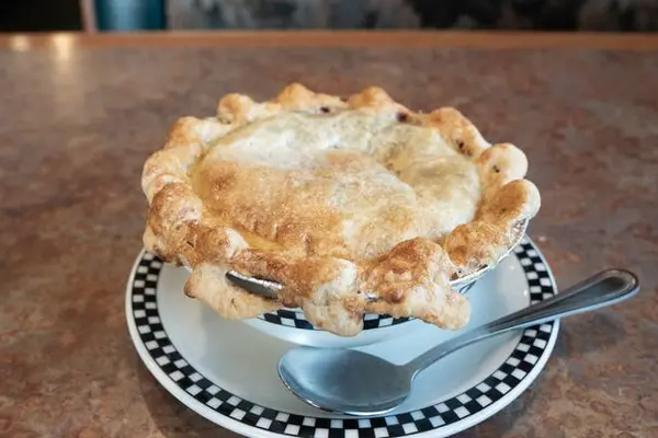 black-bear-diner - Grandma's Favorite Berry Cobbler