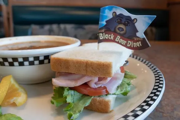 black-bear-diner - ½ Sandwich & Bowl of Soup