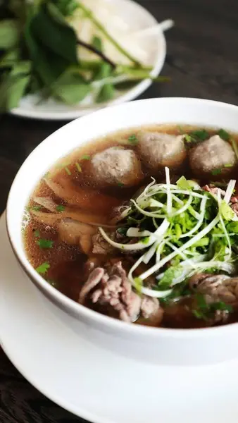 bodega-vietnamese-cuisine - Bodega Beef Pho