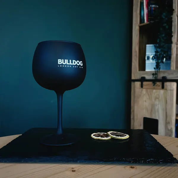 bolachuda - GIN BULLDOG