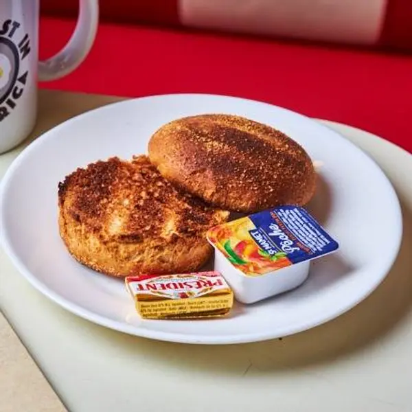 breakfast-in-america-marais - English muffin & jam