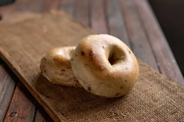 brooklyn-bagel-bakery - Jalapeno Bagel