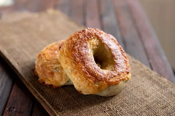 brooklyn-bagel-bakery - Jalapeno and Cheese Bagel