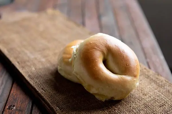 brooklyn-bagel-bakery - Egg Bagel