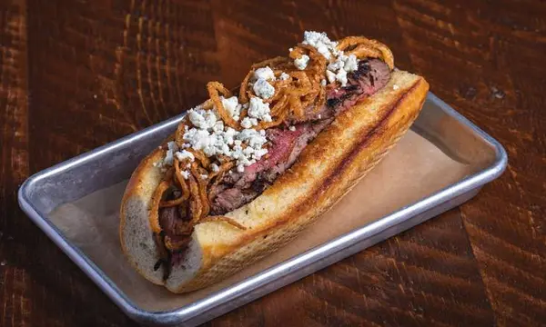 buckhorn-bbq-grill - Roadhouse Buck Tri Tip Sandwich