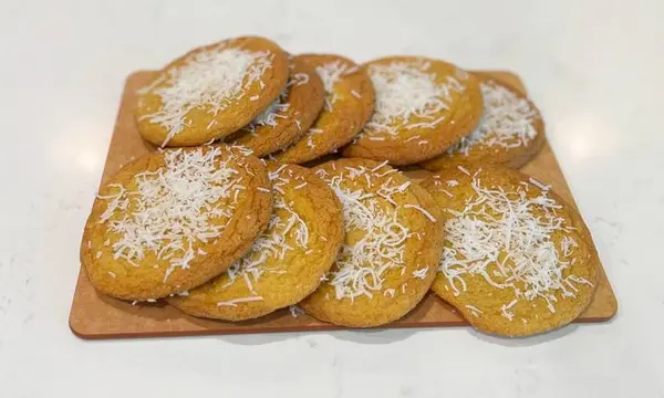 buddha-bowls-and-rolls - Mango Sticky Rice Cookie