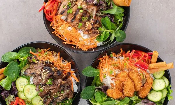 buddha-bowls-and-rolls - Noodle Bowl (build your own)