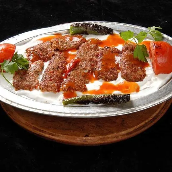 cadde-kokorec-kebap-salonu - Yoğurtlu Adana