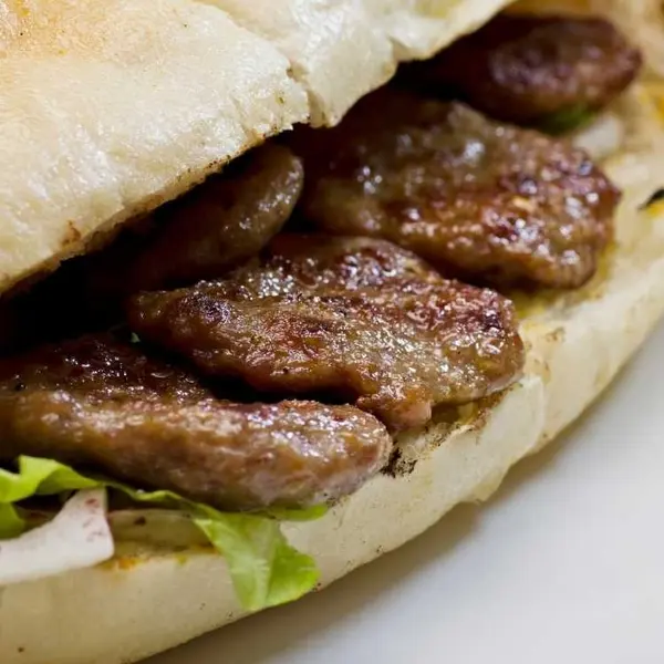 cadde-kokorec-kebap-salonu - Köfte Ekmek
