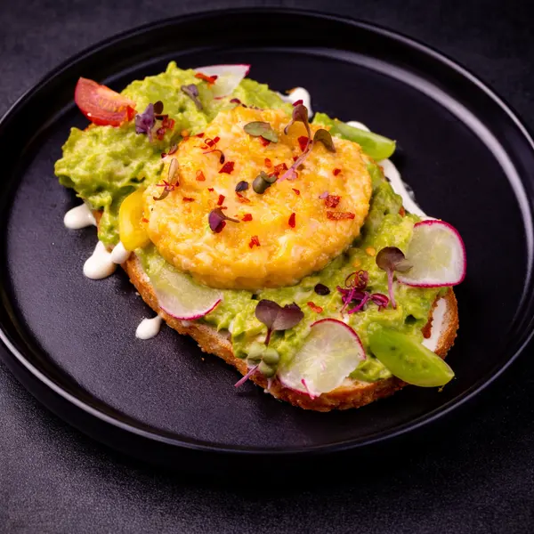 caf-cafe - Avocado Toast & Scrambled Egg