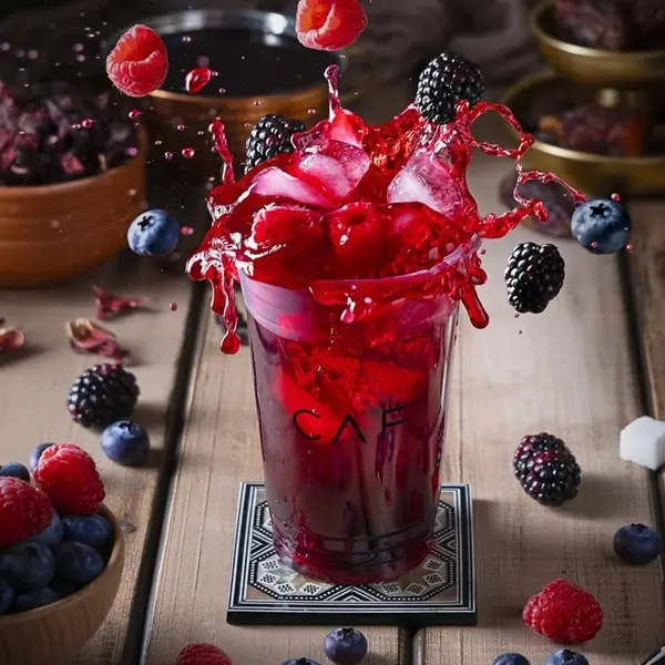 caf-cafe - Berries Iced Tea