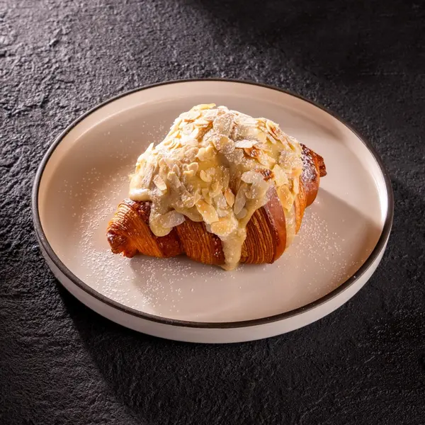 caf-cafe - Almond Croissant