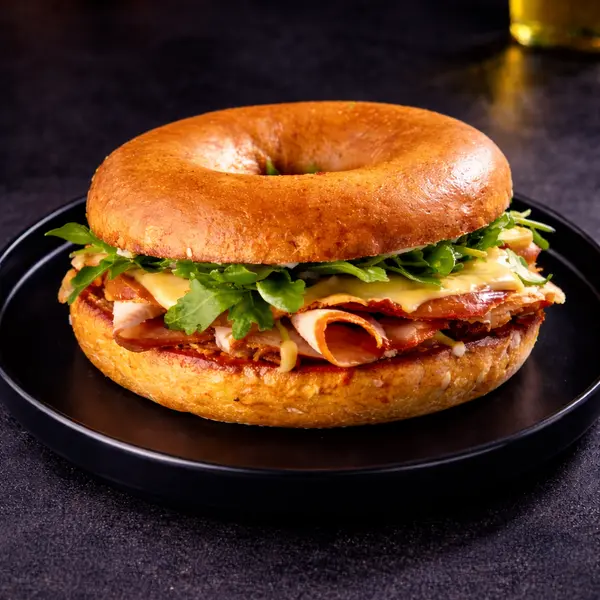 caf-cafe - Smoked Chicken Bagel