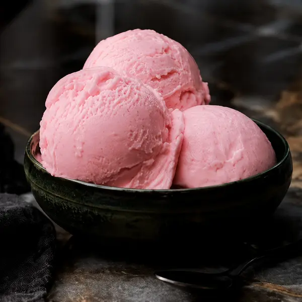 caf-cafe - Strawberry Ice Cream