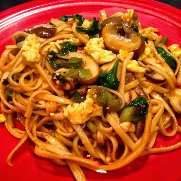 cafe-chai-tapri - EGG NOODLES