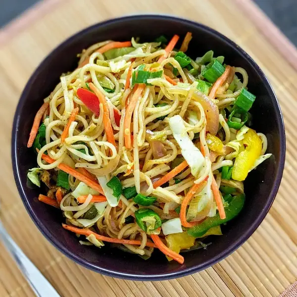 cafe-chai-tapri - VEG NOODLES