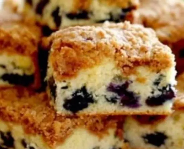 cafe-guatemalteco - Blueberry Crum Cake Bread