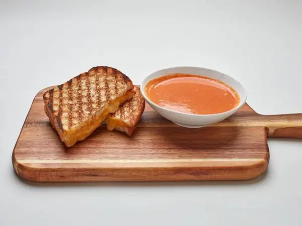 cafe-madeleine - Grilled Cheese with Creamy Tomato Soup