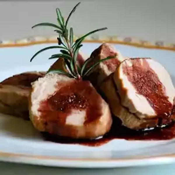 caffe-poliziano - Filetto di maiale con riduzione al vino nobile  (A,F,,D,I)