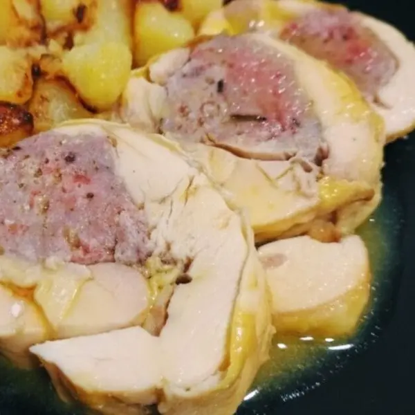 caffe-poliziano - Faraona disossata farcita con "cosce di monaca" e salsiccia (A,B,D,E,F,I)