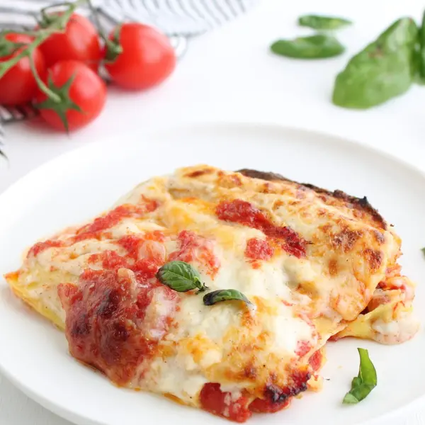 caffe-poliziano - Tomato, mozzarella and basil lasagna (A,B,D)