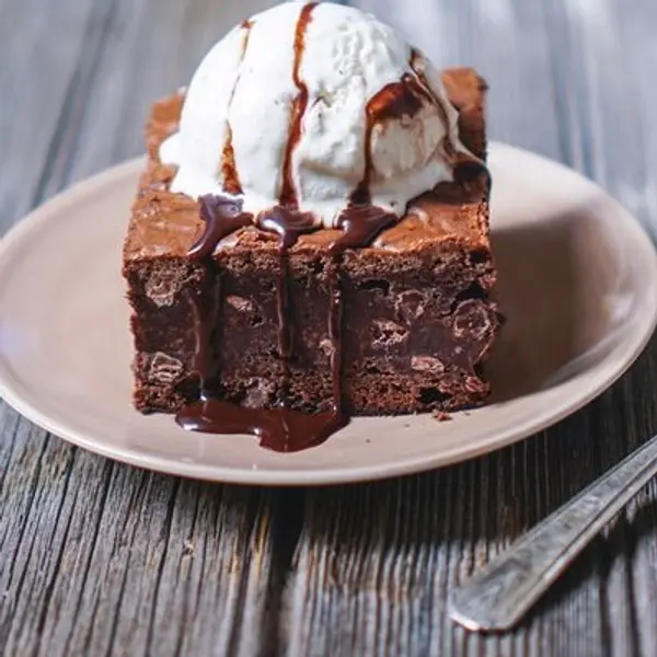 cannoneers-coffee - Brownie with ice cream