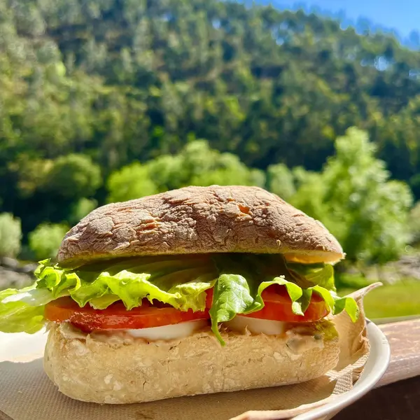 casa-do-areinho - Tuna Sandwich