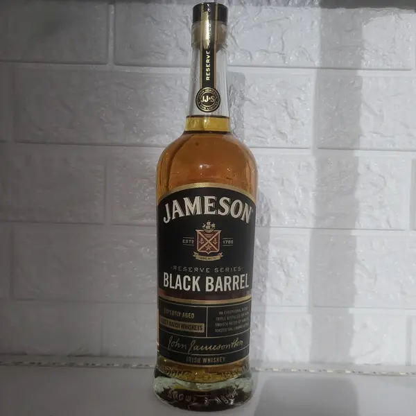 casa-night-club - Jameson Black