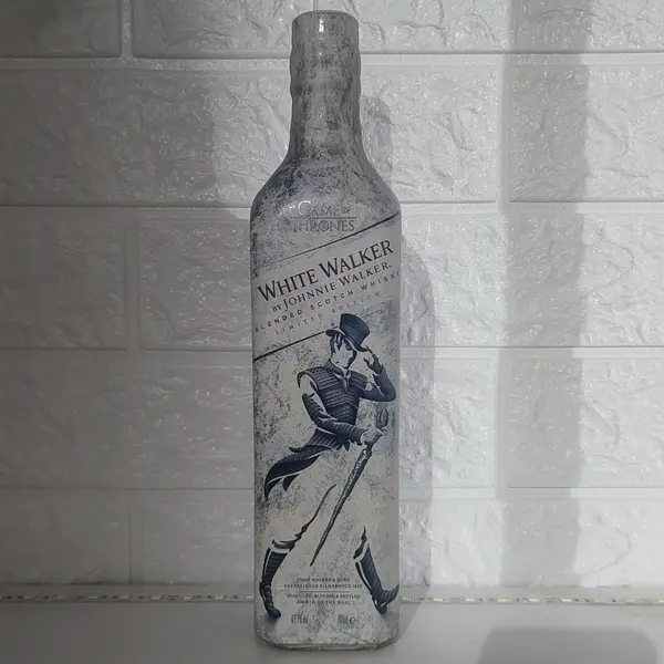 casa-night-club - Johnnie Walker White