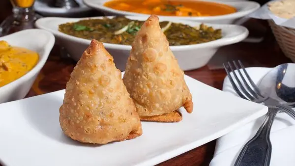 castro-indian-restaurant-bar - Samosa (V)