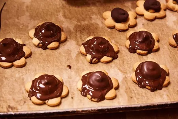 cinderella-bakery-cafe - Chocolate Hazelnut Cookie