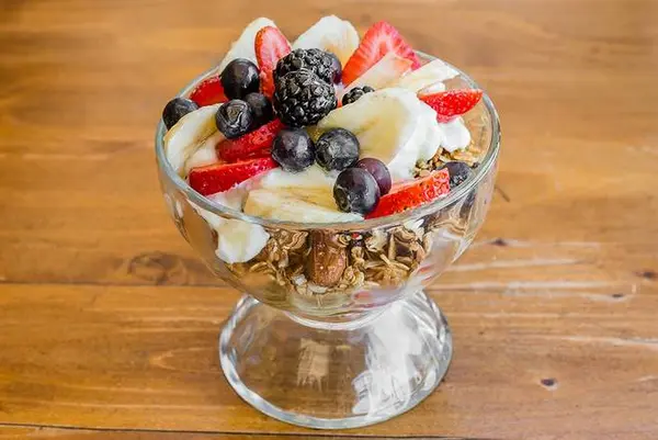 cinderella-bakery-cafe - Granola Bowl