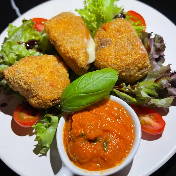 cinquieme-empire - Mozza et Tomato Balls