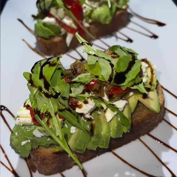 cinquieme-empire - Avocado toast