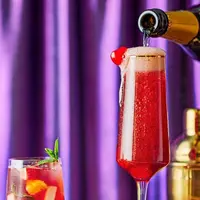 club-purple-bar-billiard - Шампанско