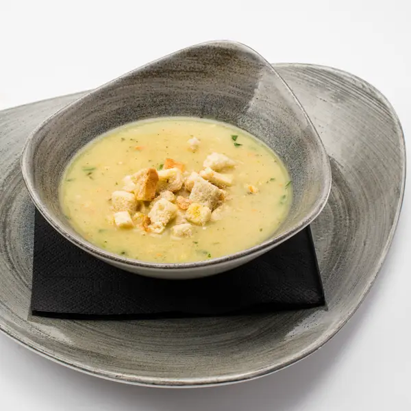 concept-food-cafe-bar - Cream of chicken soup