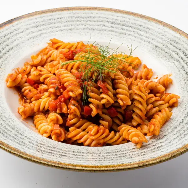 concept-food-cafe-bar - Арабиата тестенини