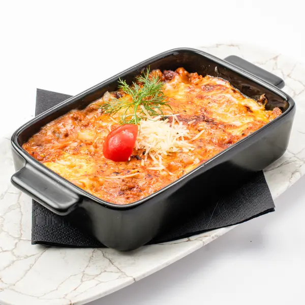 concept-food-cafe-bar - Lasagna Bolognese