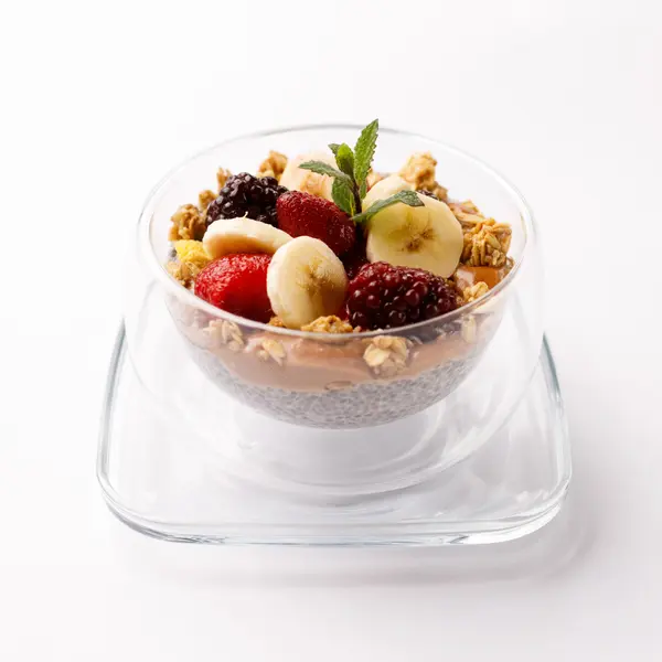 concept-food-cafe-bar - Chia pudding milk