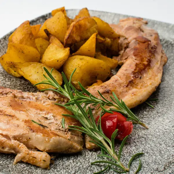 concept-food-cafe-bar - Бистека 1кг.