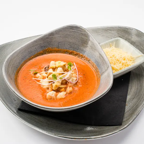 concept-food-cafe-bar - Cream of tomato soup