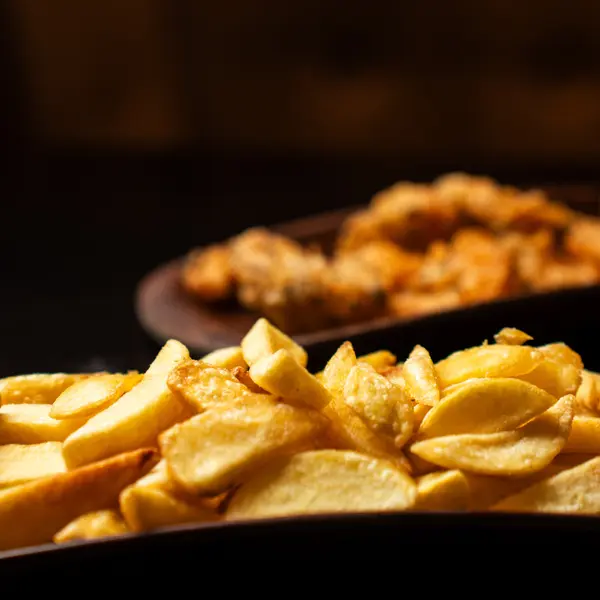 concept-food-cafe-bar - Помфрит