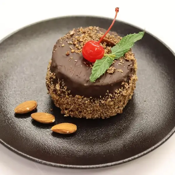 concept-food-cafe-bar - Чоко стевија колач (кето)